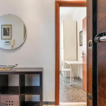 Guesthost - Piazza Bologna * Roma