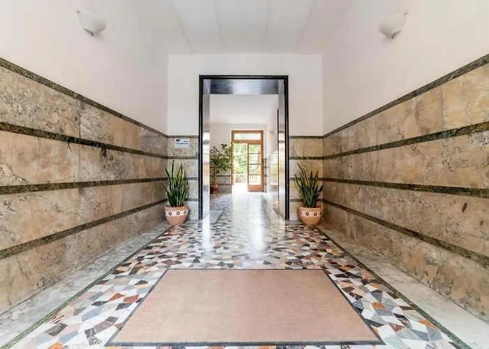 Guesthost - Piazza Bologna Διαμέρισμα *